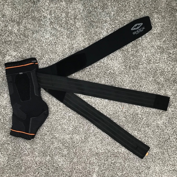 Shock Doctor Ultra Knit ankle brace with stays & figure 6 straps large level 3 - Picture 5 of 15